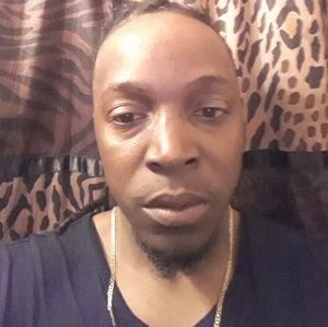 Meet your Posher, Dennis